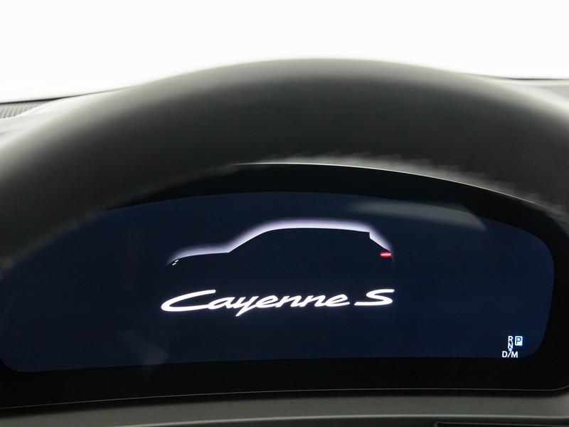 Porsche Cayenne 3.0 e-hybrid s tiptronic