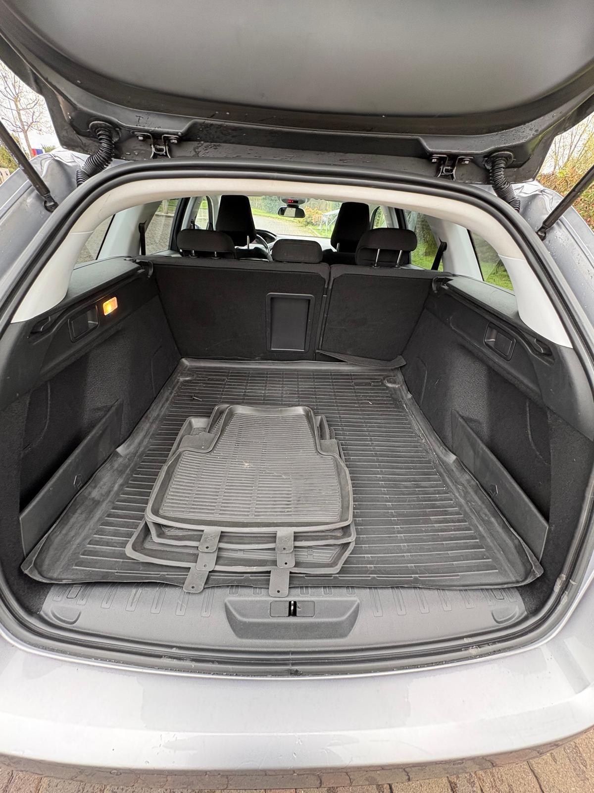 Peugeot 308 diesel 1.5 FULLOPTIONAL