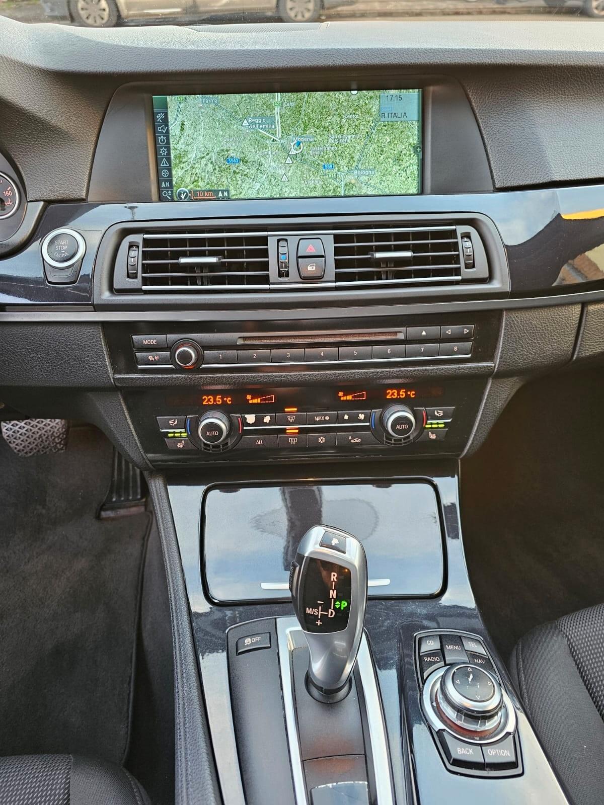 Bmw 520d 184cv Futura*Aut*Navi*Tetto*Pdc*19*Bi-Xeno*