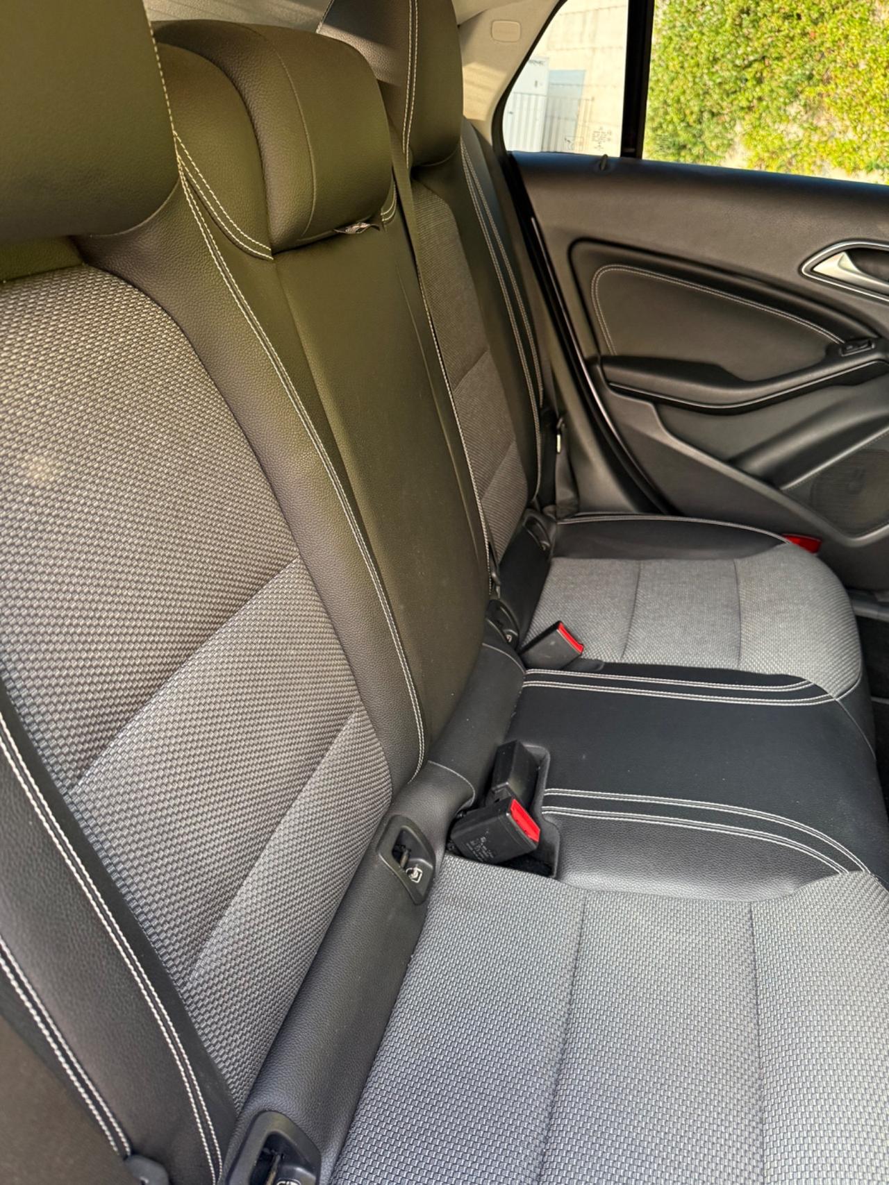 Mercedes-benz CLA 180 d S.W. Automatic Premium