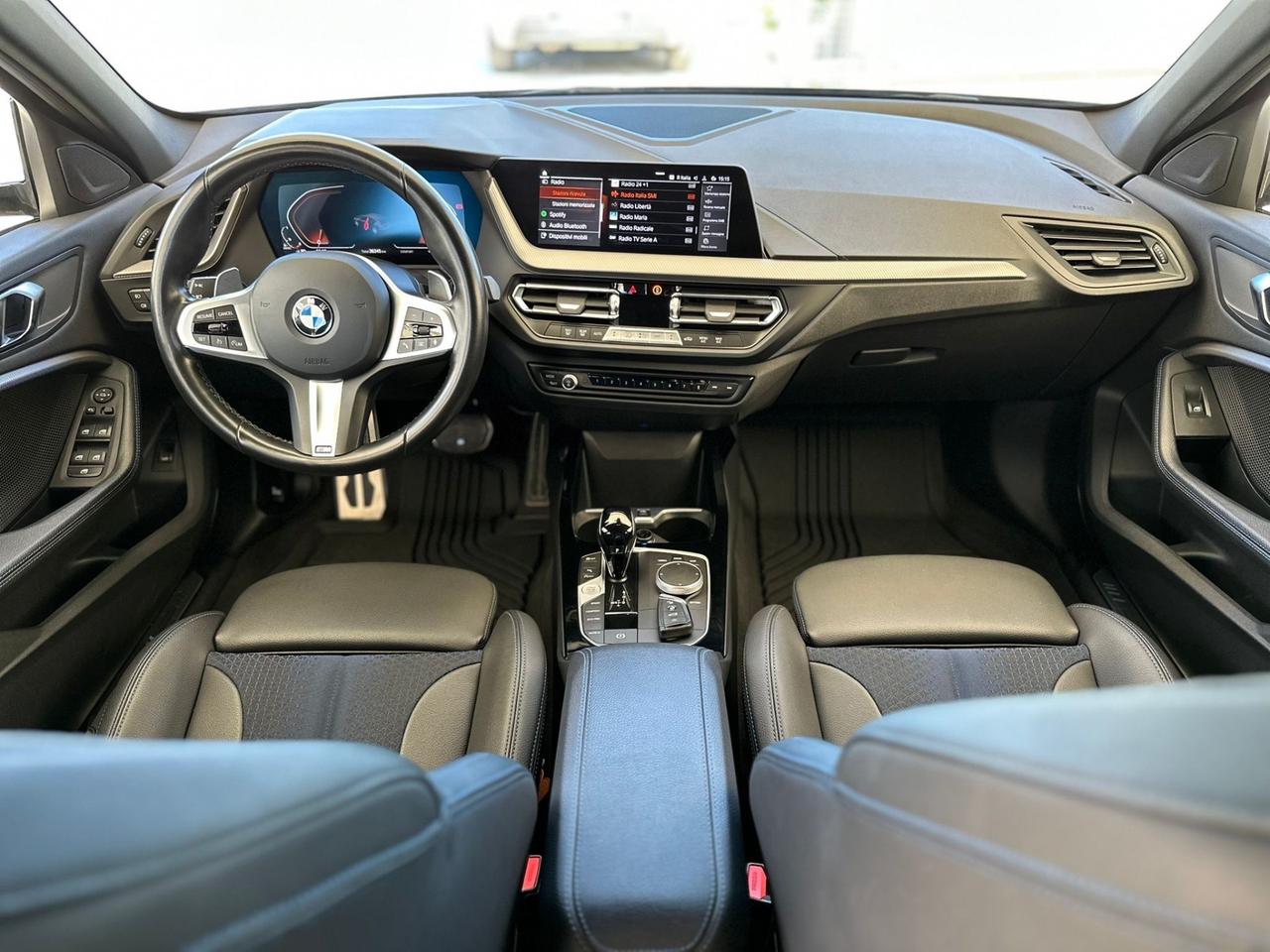 Bmw 118 118d 5p. Msport