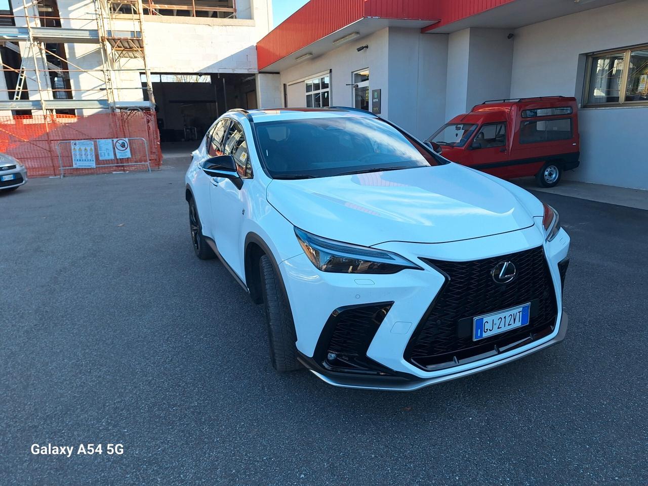 Lexus NX 450h Plug-in 4WD F-Sport