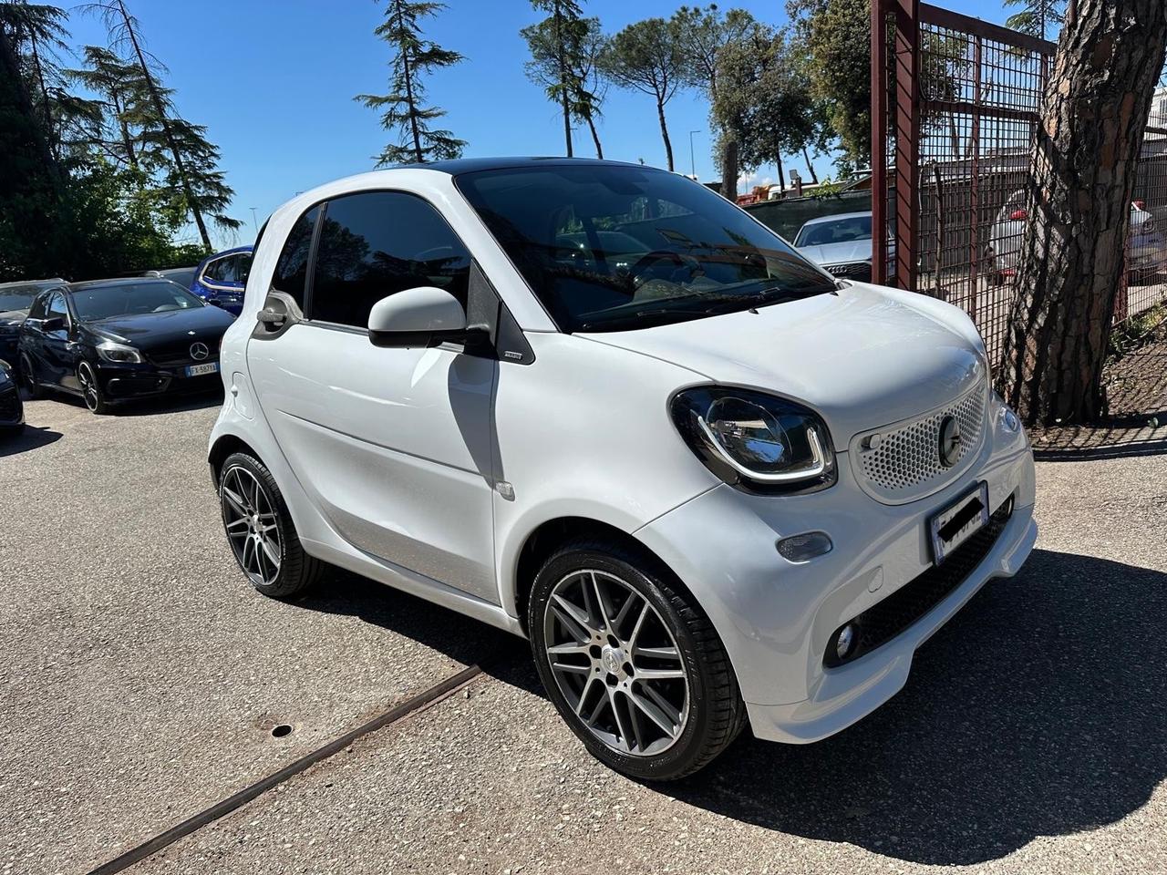 Smart ForTwo BRABUS 0.9 Turbo twinamic Xclusive *promo*