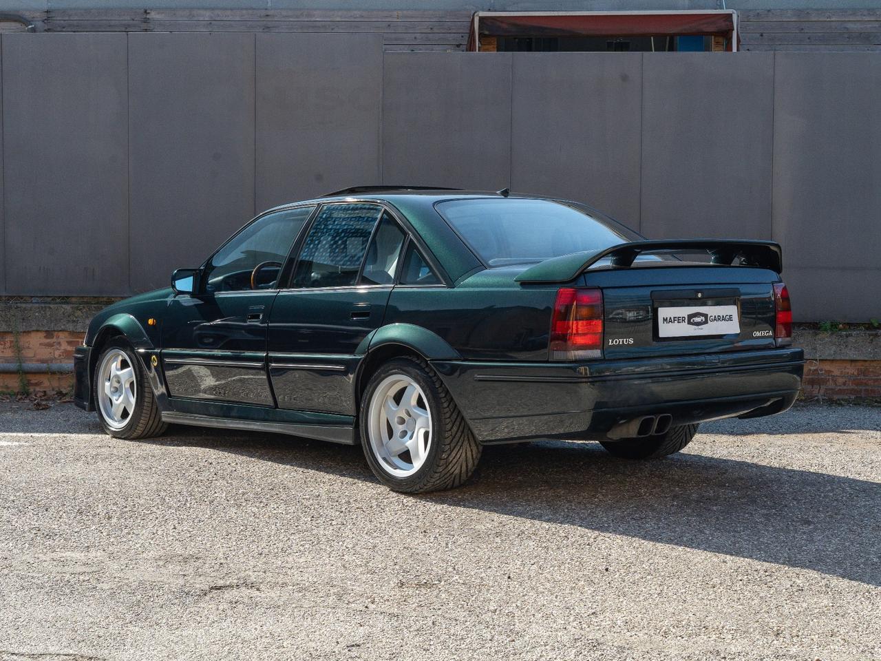 Lotus Omega OPEL