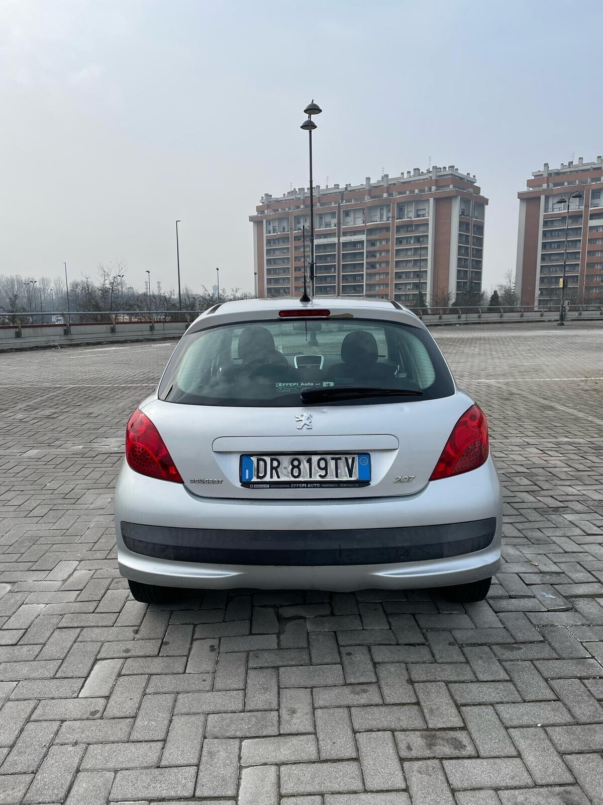 Peugeot 207 1.4 8V 75CV 5p. Energie UNI.PRO 12 MESI GARANZIA