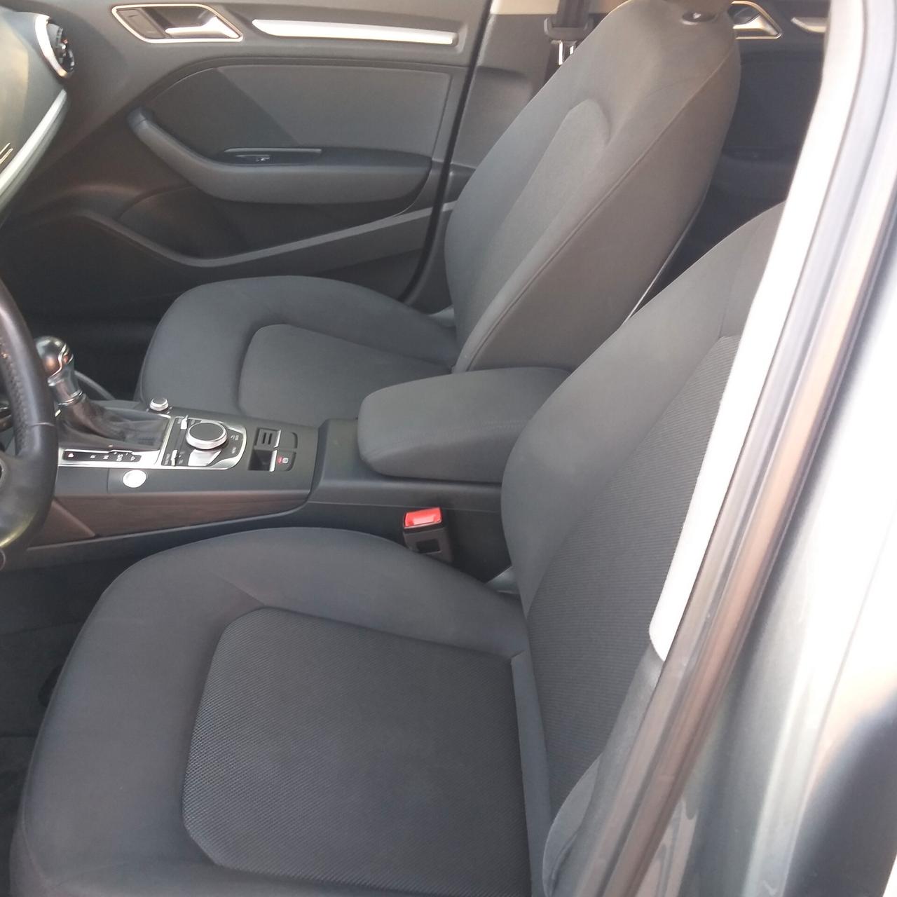 Audi A3 SPB 35 TDI S tronic Business