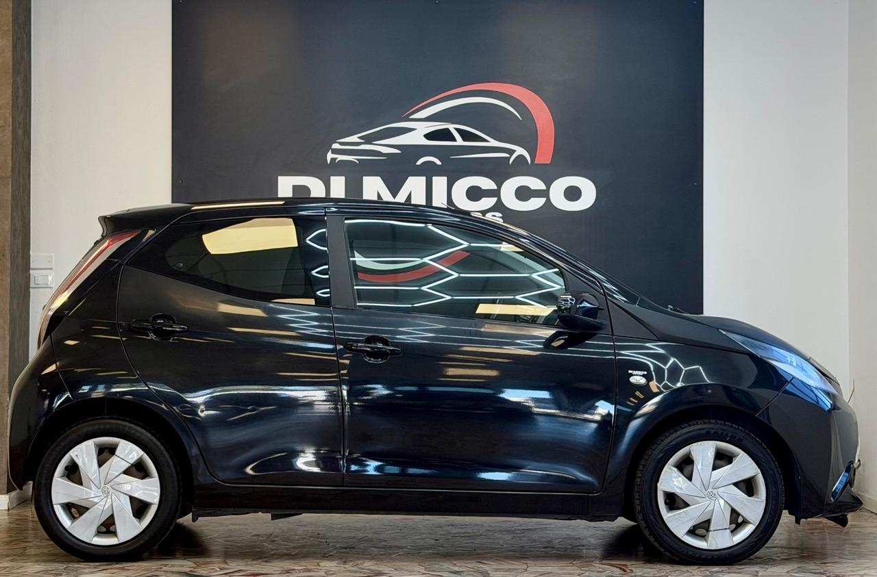 Toyota Aygo 1.0 VVT-i 69 CV 5 porte x-wave MMT