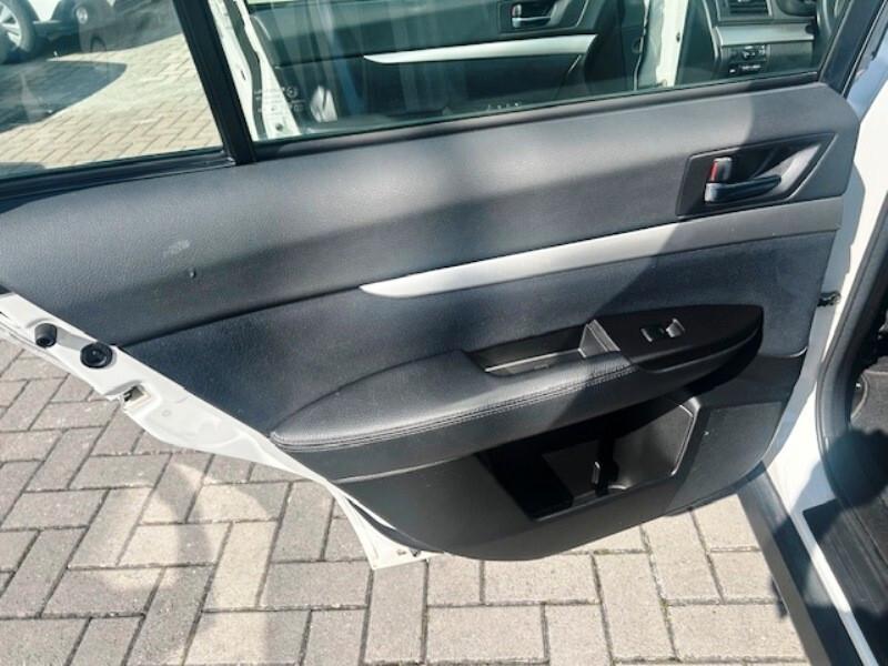 Subaru OUTBACK 2.0D Navi VE - MOTORE NUOVO