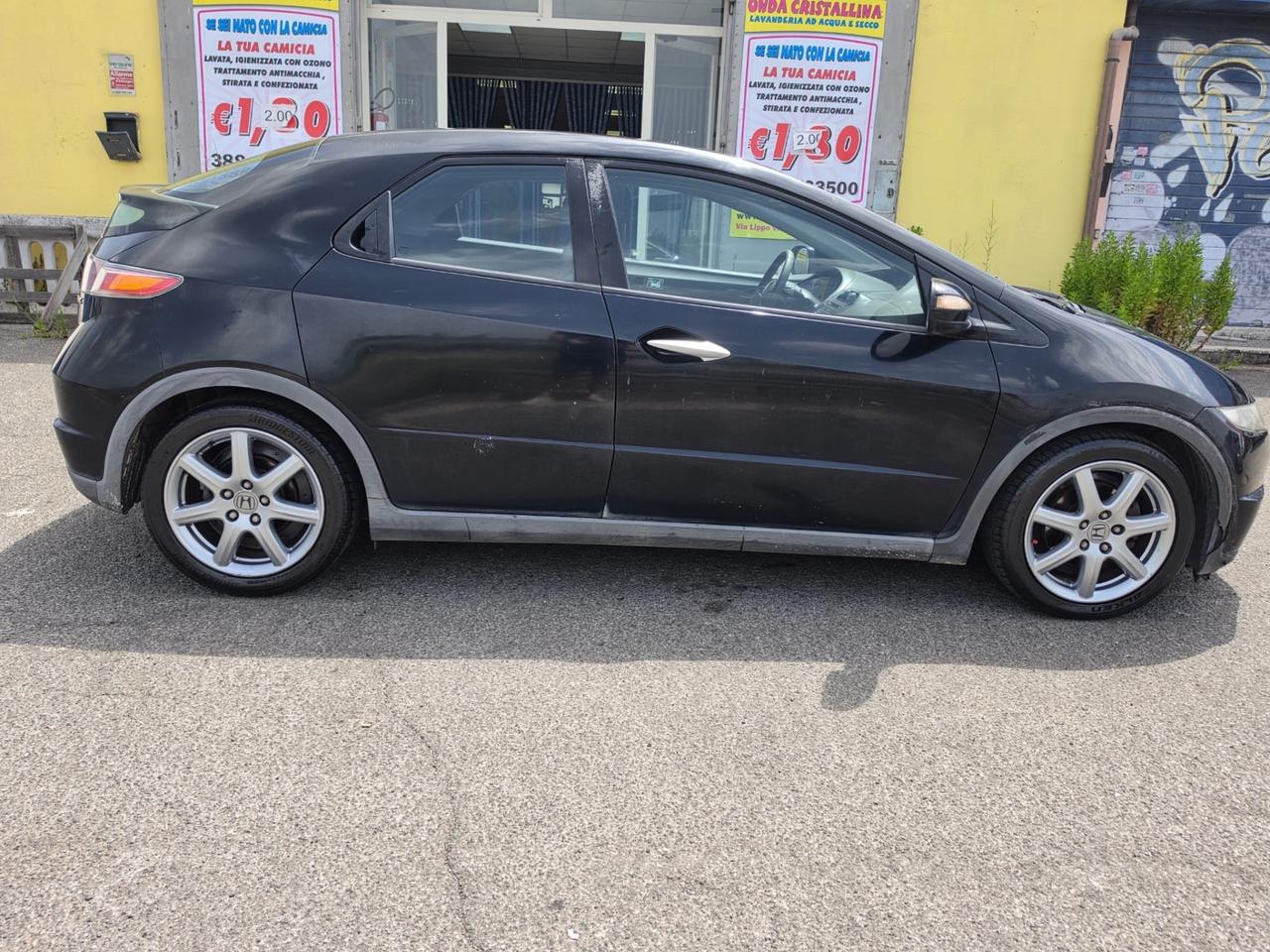 Honda Civic 1.8 i-VTEC 5p. Executive i-P