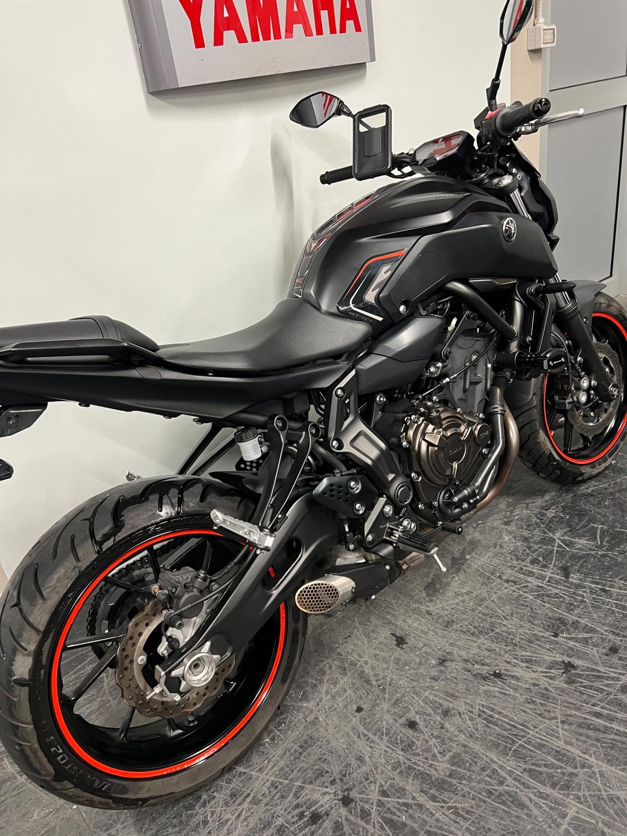 Yamaha MT-07
