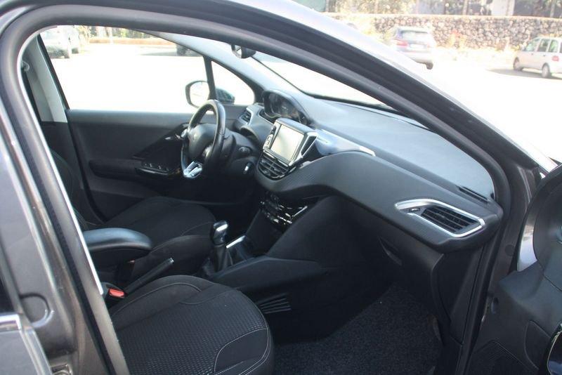 Peugeot 208 Allure PureTech 82cv