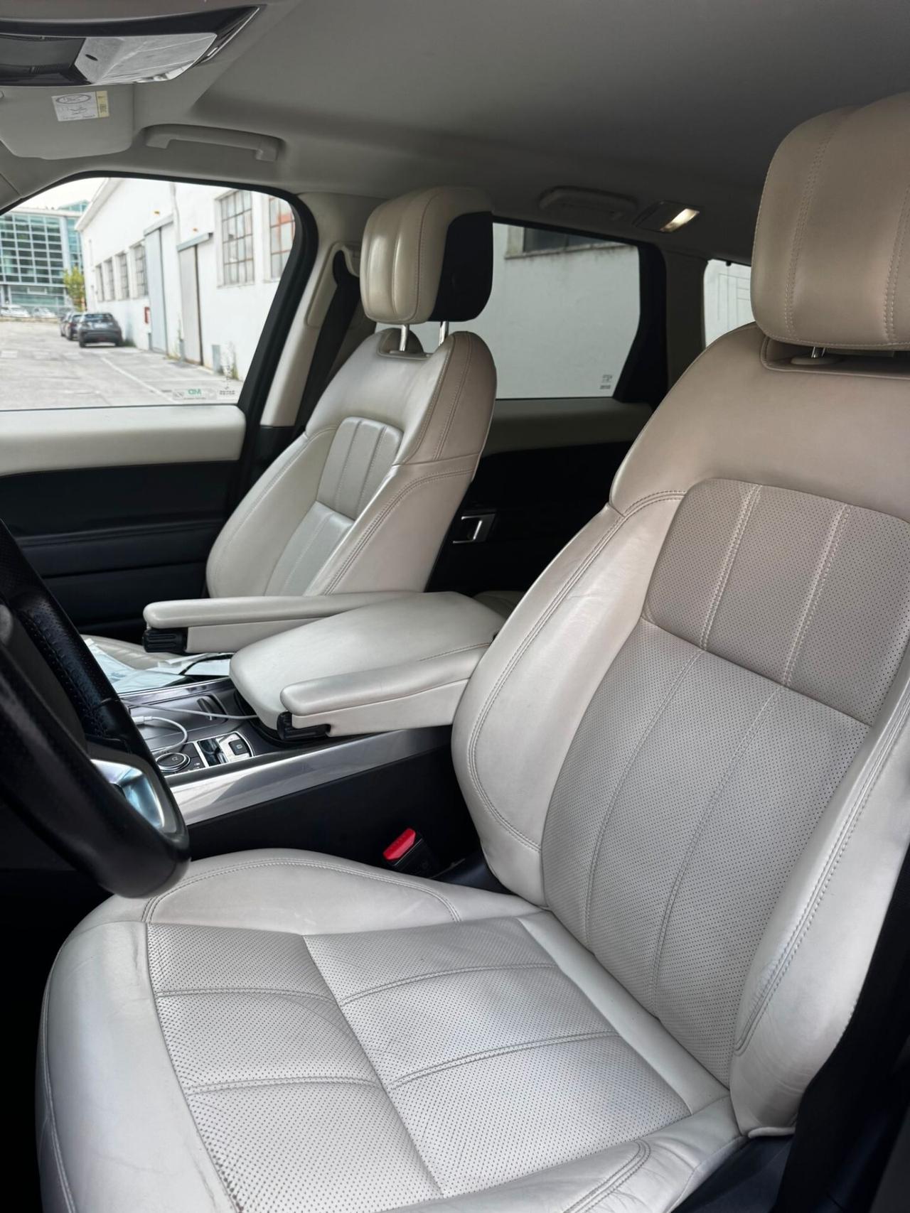 Land Rover Range Sport 3.0 TDV6 HSE Dynamic