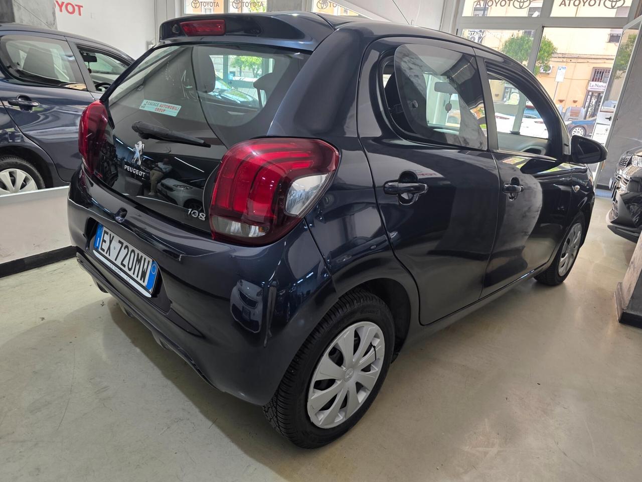 Peugeot 108 1.0 AUTOMATICA 5 Porte