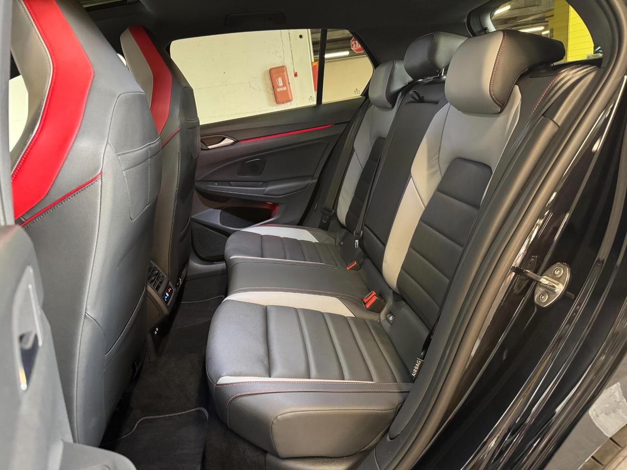 Volkswagen Golf GTI 2.0 TSI