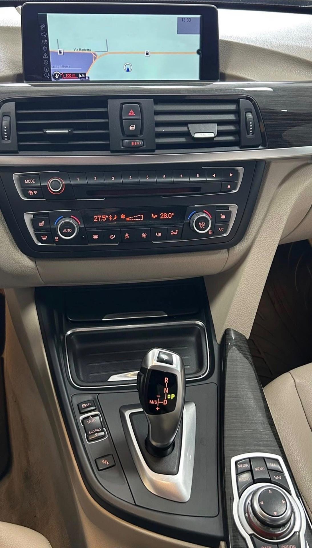 BMW 320d Modern “AUT/NAV/PELLE/LED/18”-2013