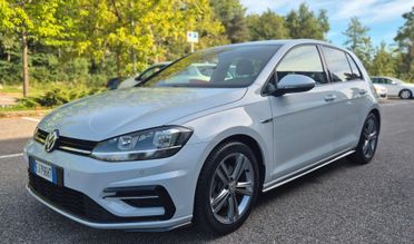 Volkswagen Golf 1.6 TDI 110 CV DSG 5p R-LINE