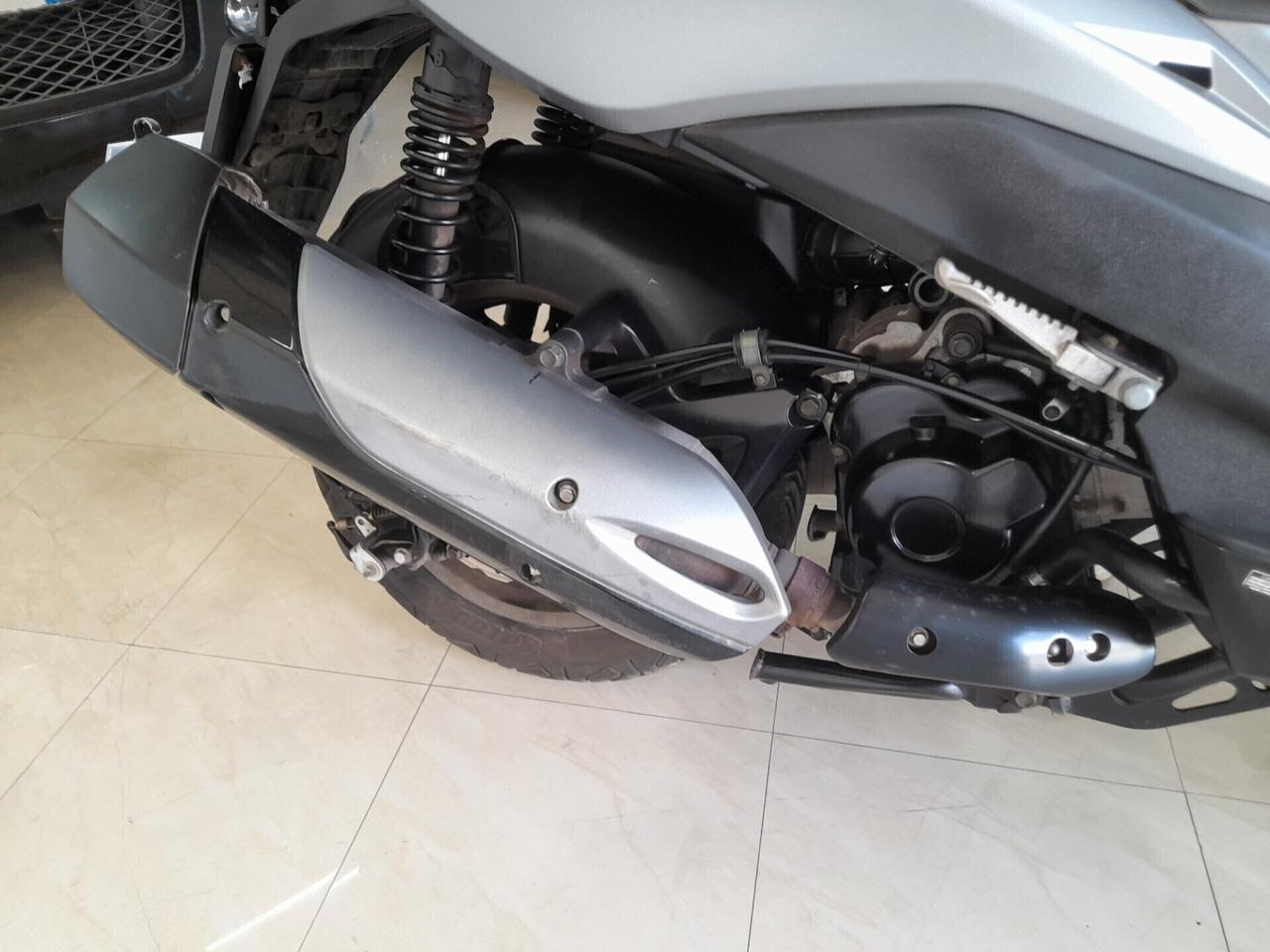Kymco Xciting 400i
