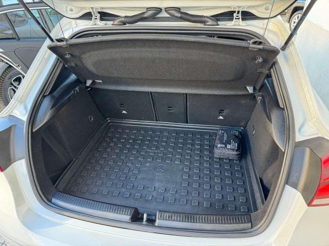 MERCEDES-BENZ A 180 d Premium auto Plus