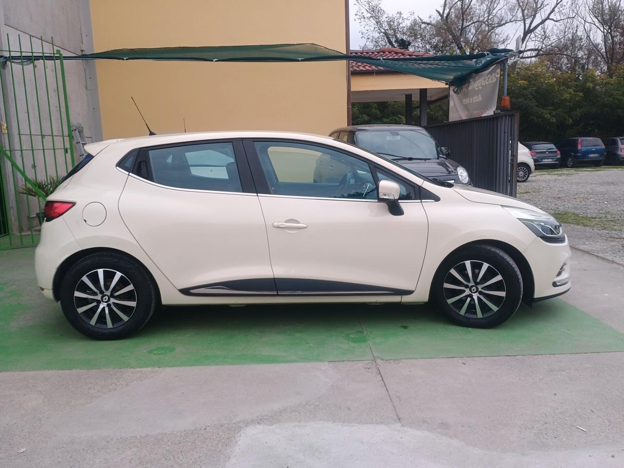RENAULT CLIO NEOPATENTATI EURO6
