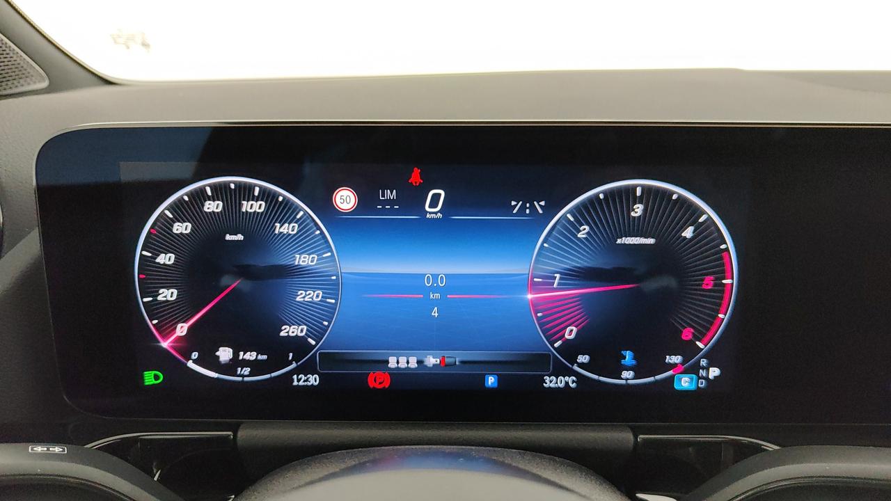 Mercedes-Benz GLA 200 d automatic