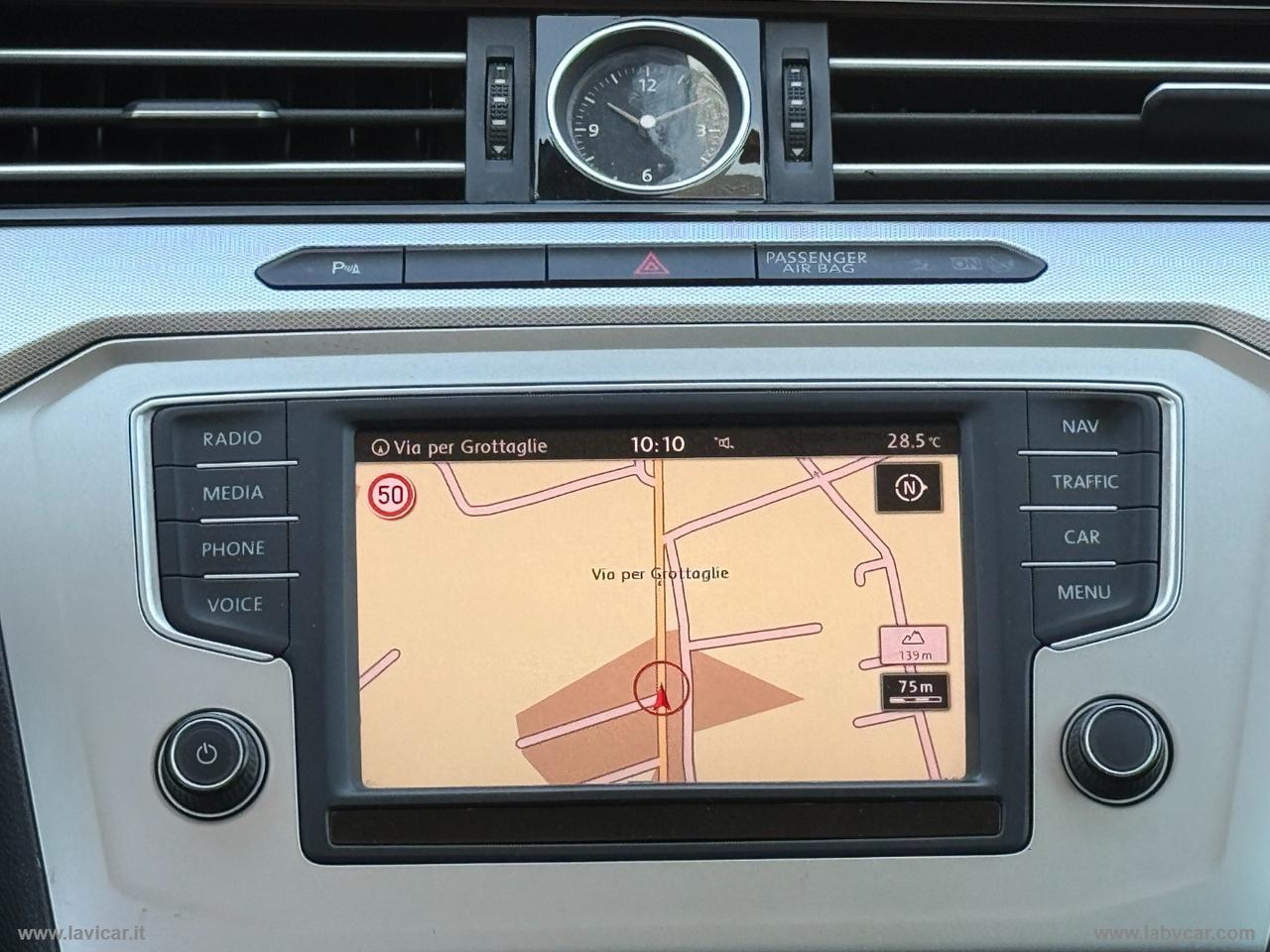 VOLKSWAGEN Passat Variant 2.0 TDI DSG Business BMT