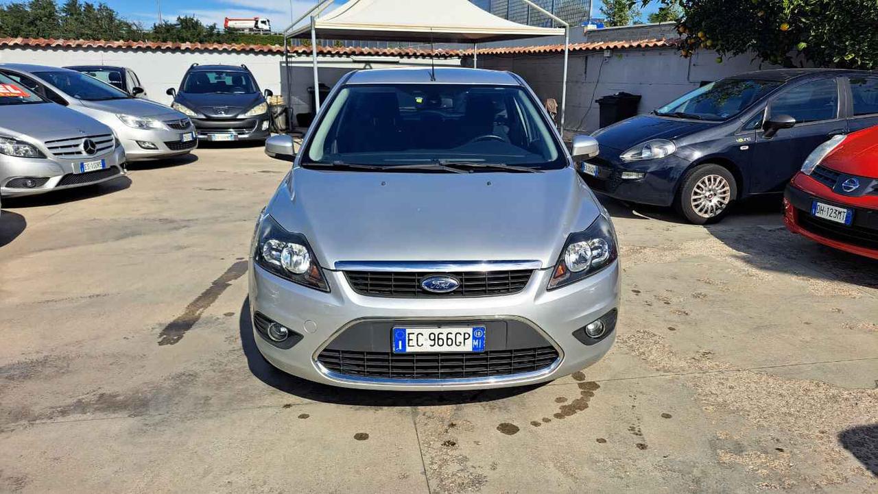 Ford Focus 1.6 (115CV) 5p. Bz.- GPL Titanium