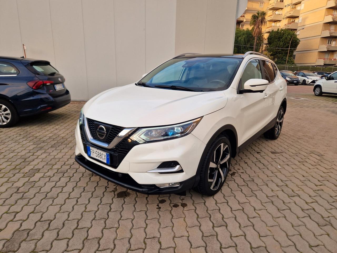 Nissan Qashqai 1.6 dCi 2WD XTronic Tekna