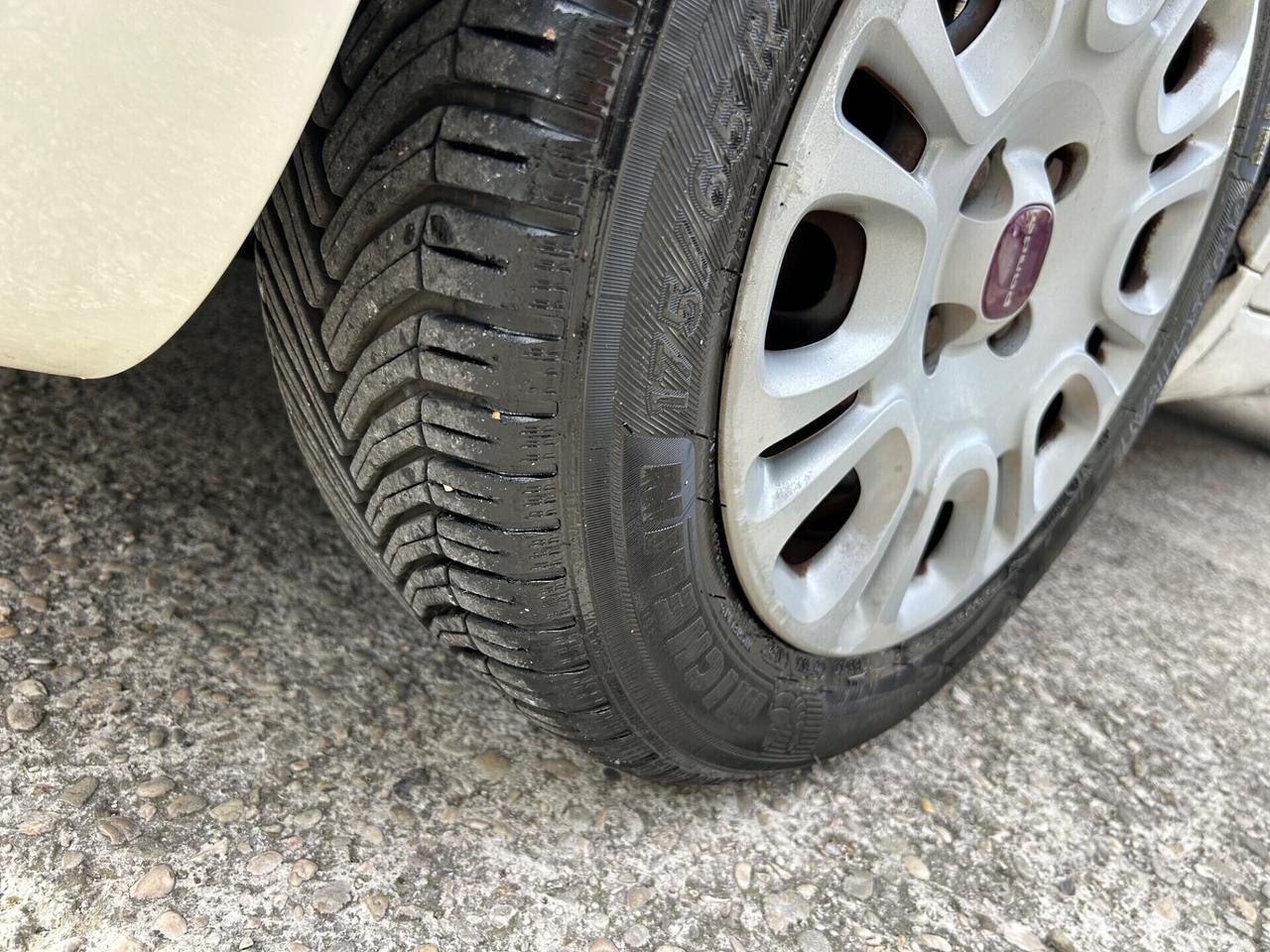 Fiat Panda 1.3 MJT ( DIESEL) NEOPATENTATI !!!!!