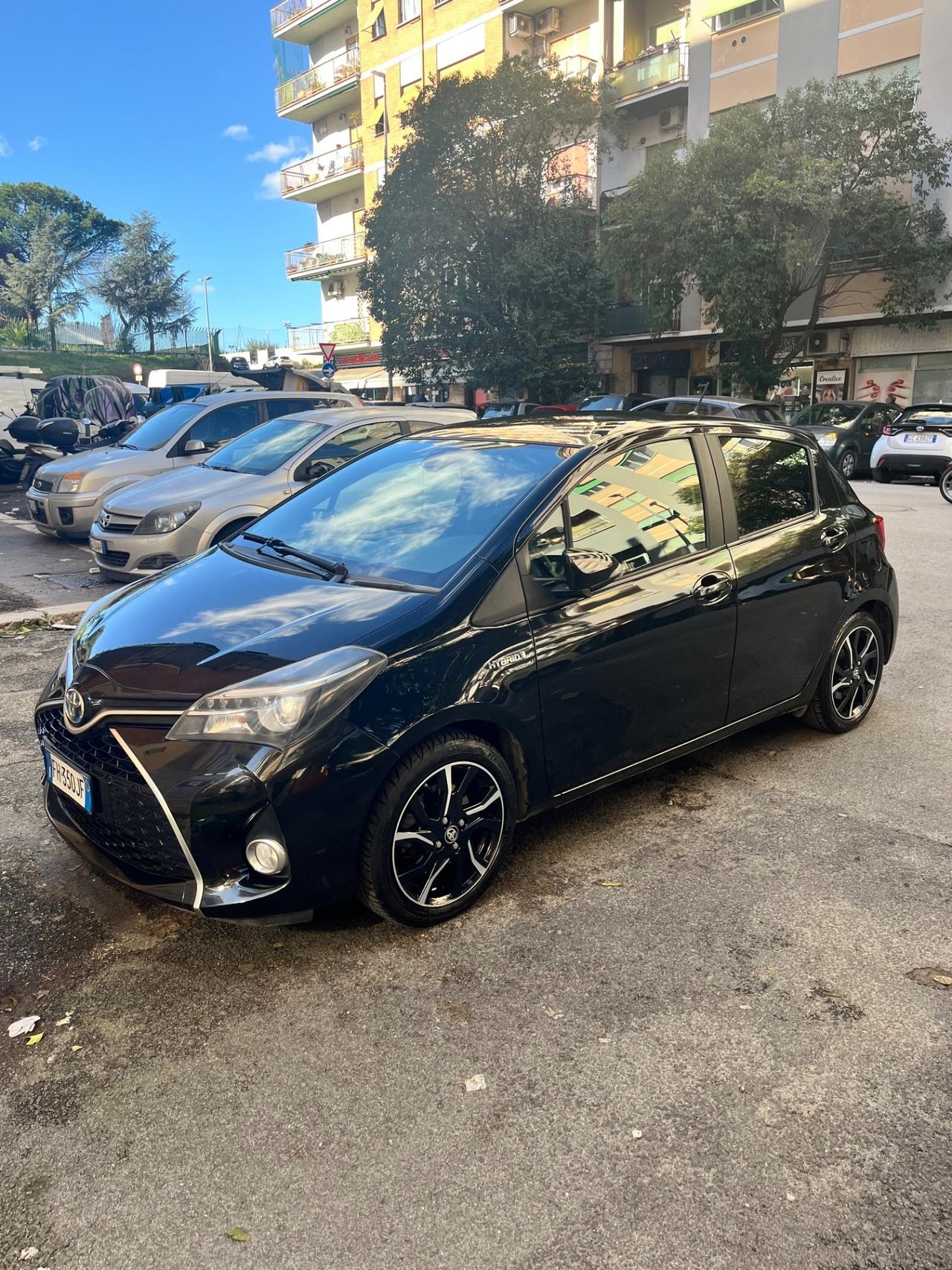 Toyota Yaris Trend red edition full optional