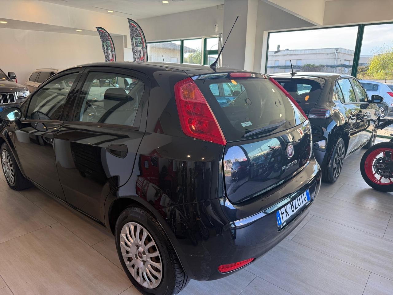 Fiat Punto 1.3 MJT II S&S 95 CV 5 porte Street