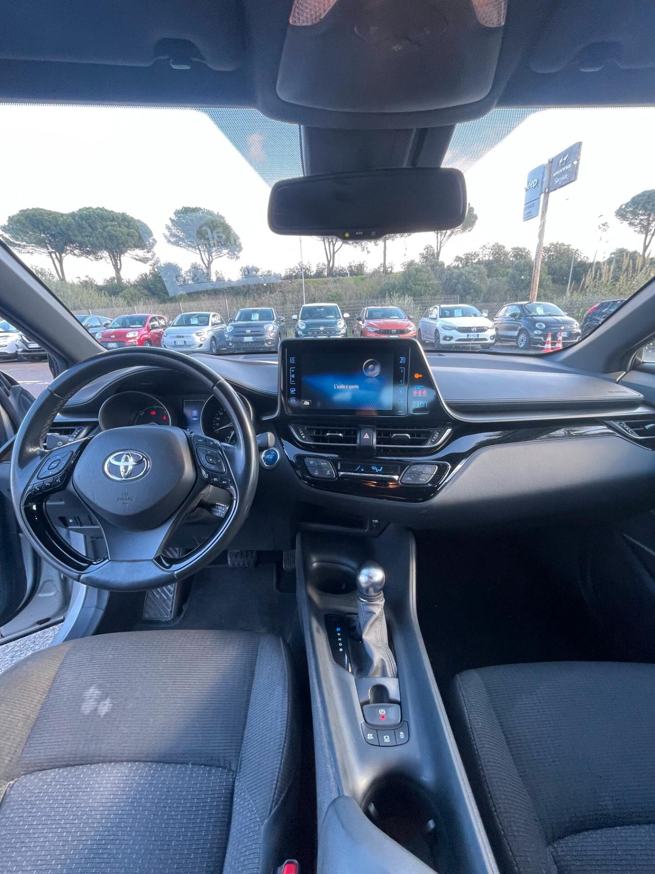Toyota C-HR 1.8 Hybrid E-CVT Active