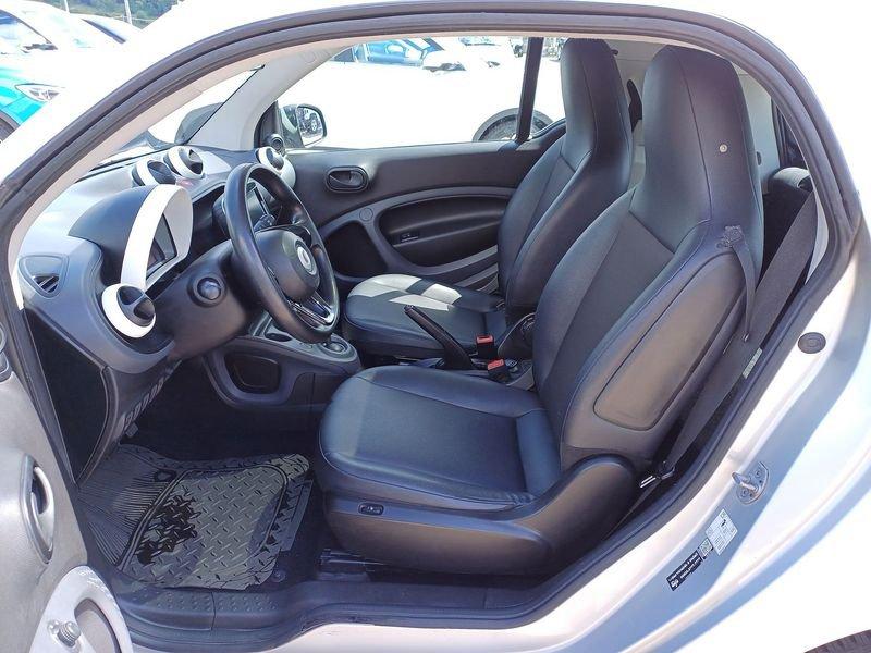 smart fortwo 1.0 Youngster 71cv twinamic