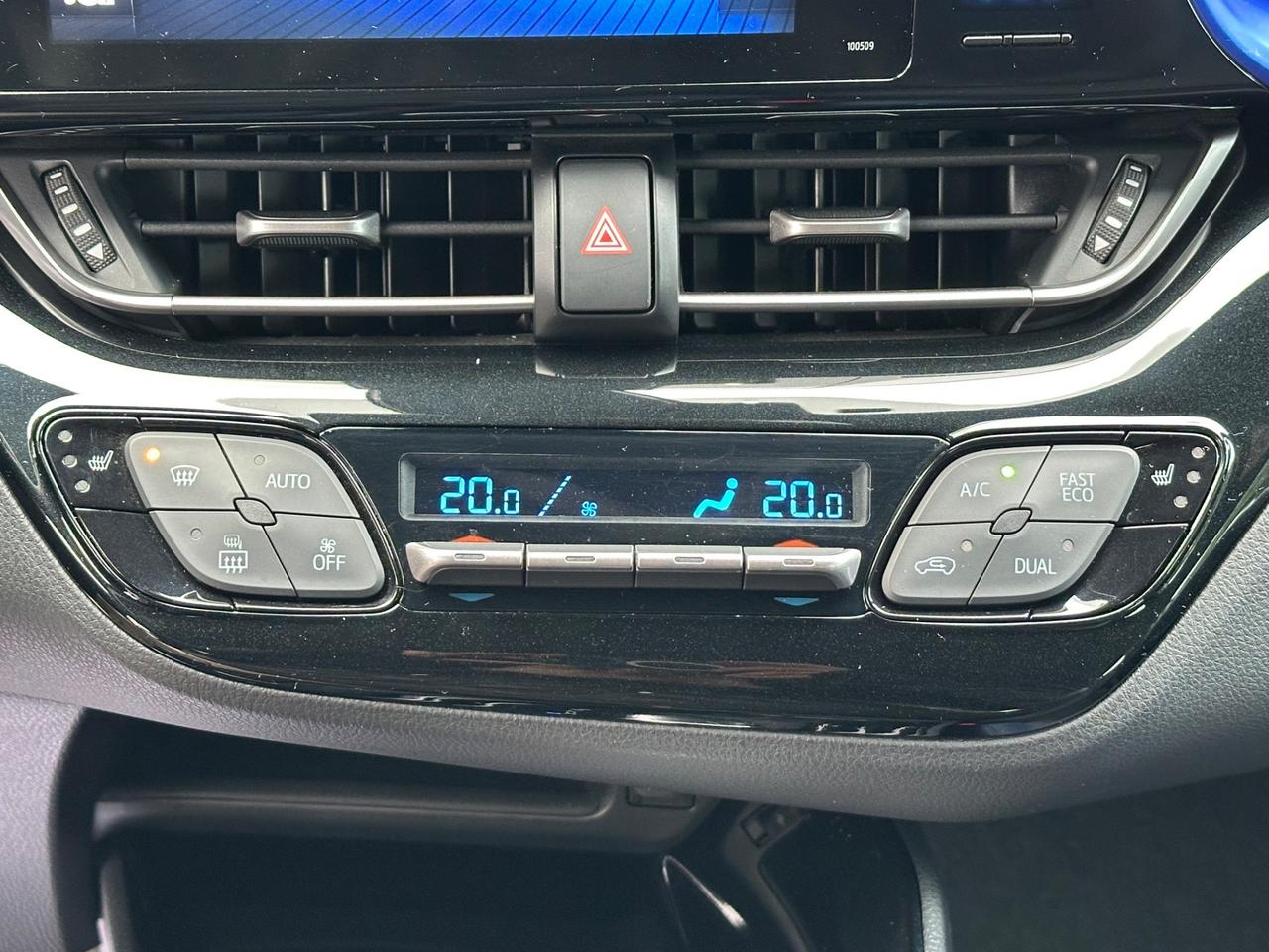 Toyota C-HR 1.8 Hybrid E-CVT Style
