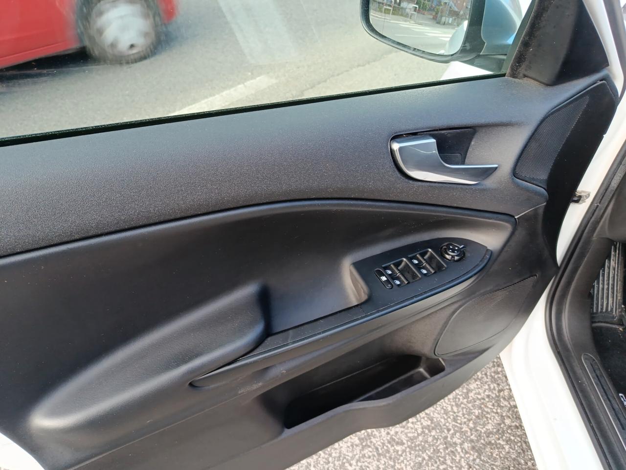 Alfa Romeo Giulietta 1.4 Turbo 120 CV GPL Super