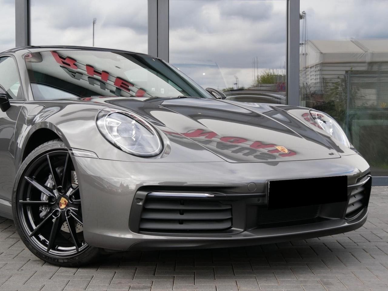 Porsche 911 Carrera