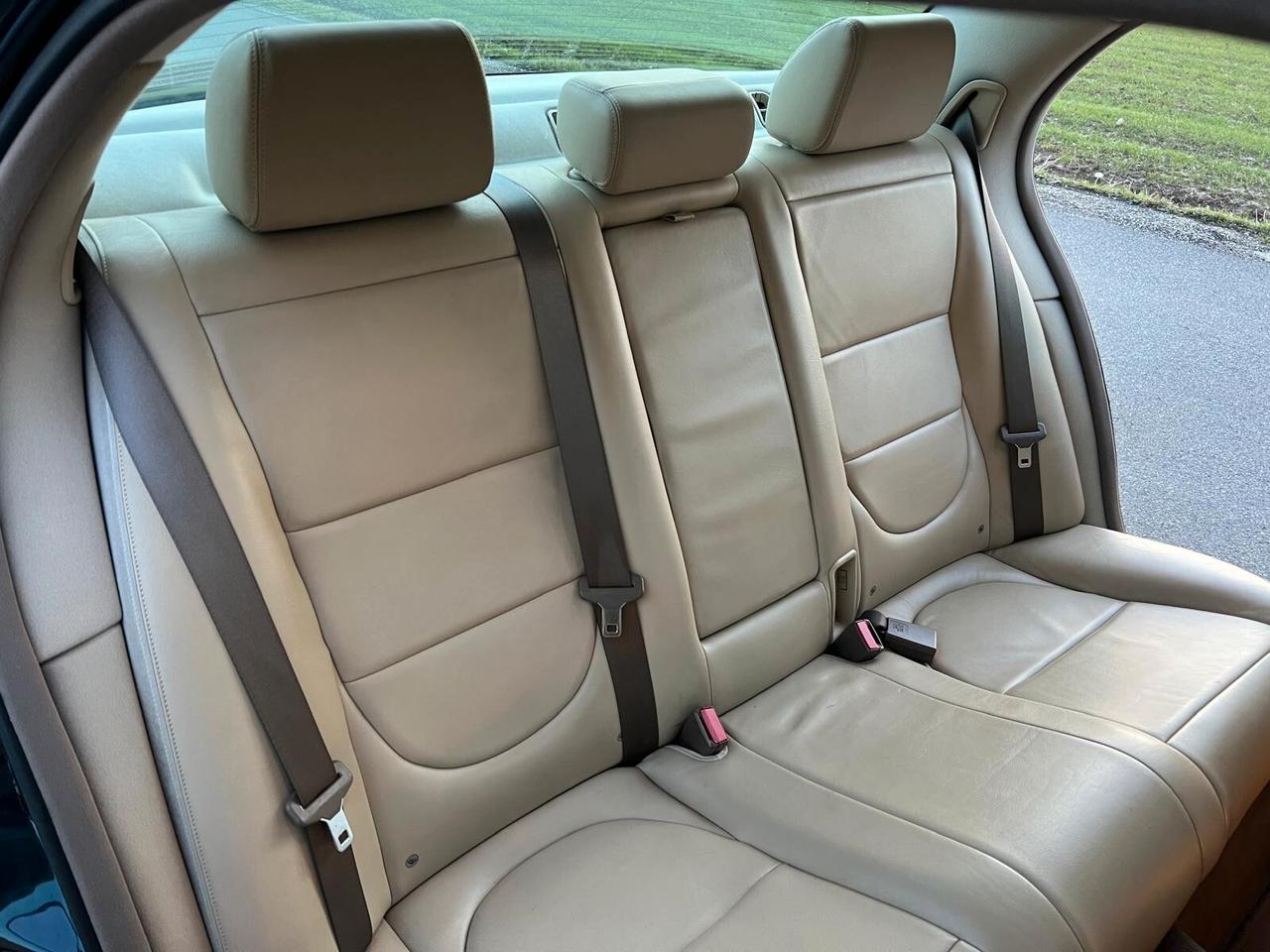 Jaguar XJ 2.7 D V6 cat Executive