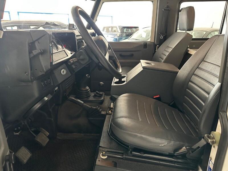 LAND ROVER Defender Defender 90 2.5 Td5 Station...
