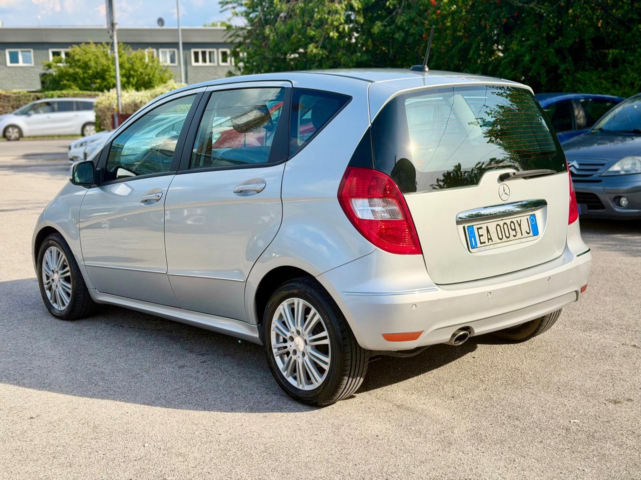 MERCEDES CLASSE A180 2010 cambio automatico ok neopatentati ! ! !