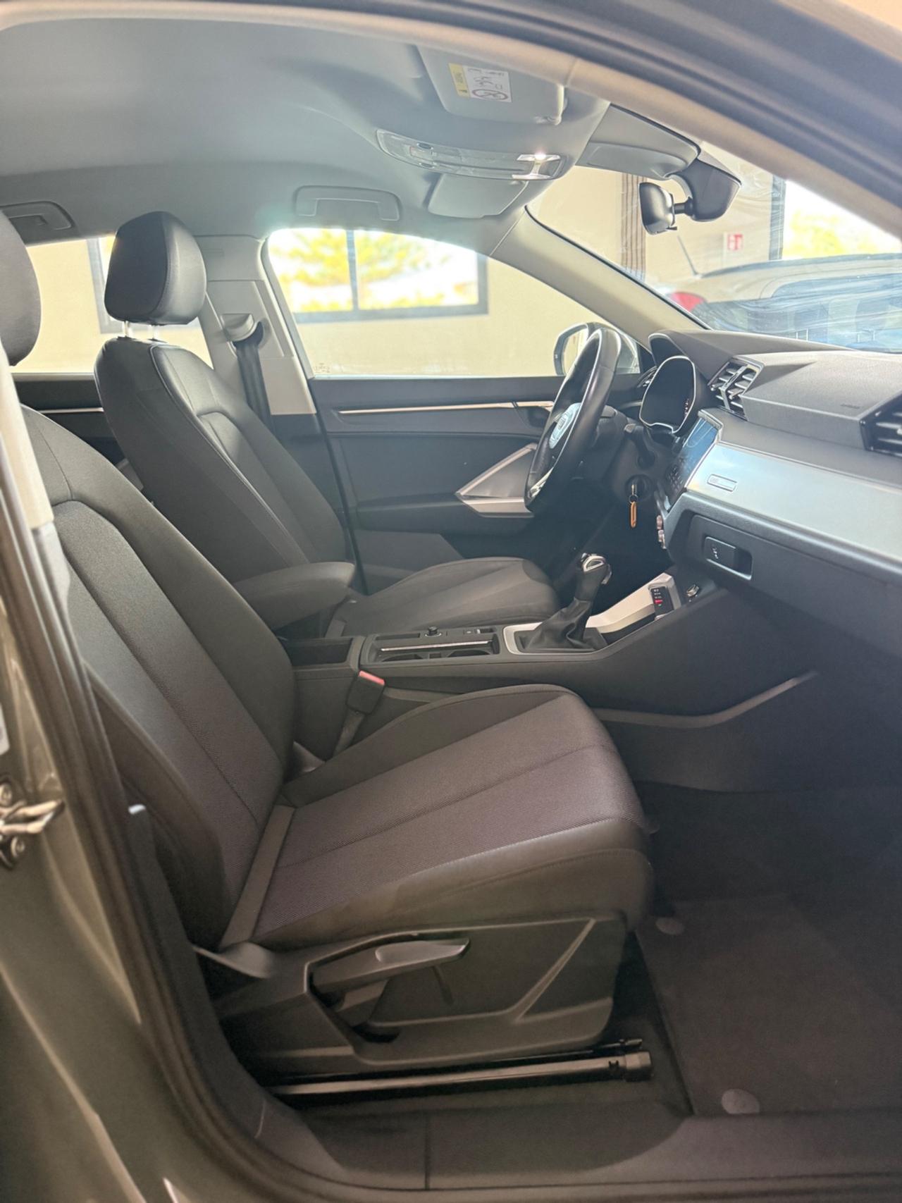 Audi Q3 SPB 35 TDI S tronic Business Plus
