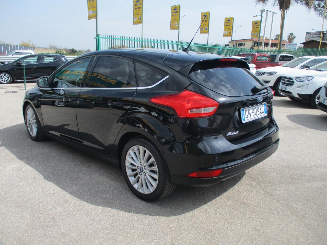 Ford Focus Ford Focus 1.5 TDCI 120CV E6 TITANIUM NAVI/PDC/XENON KM CERTI