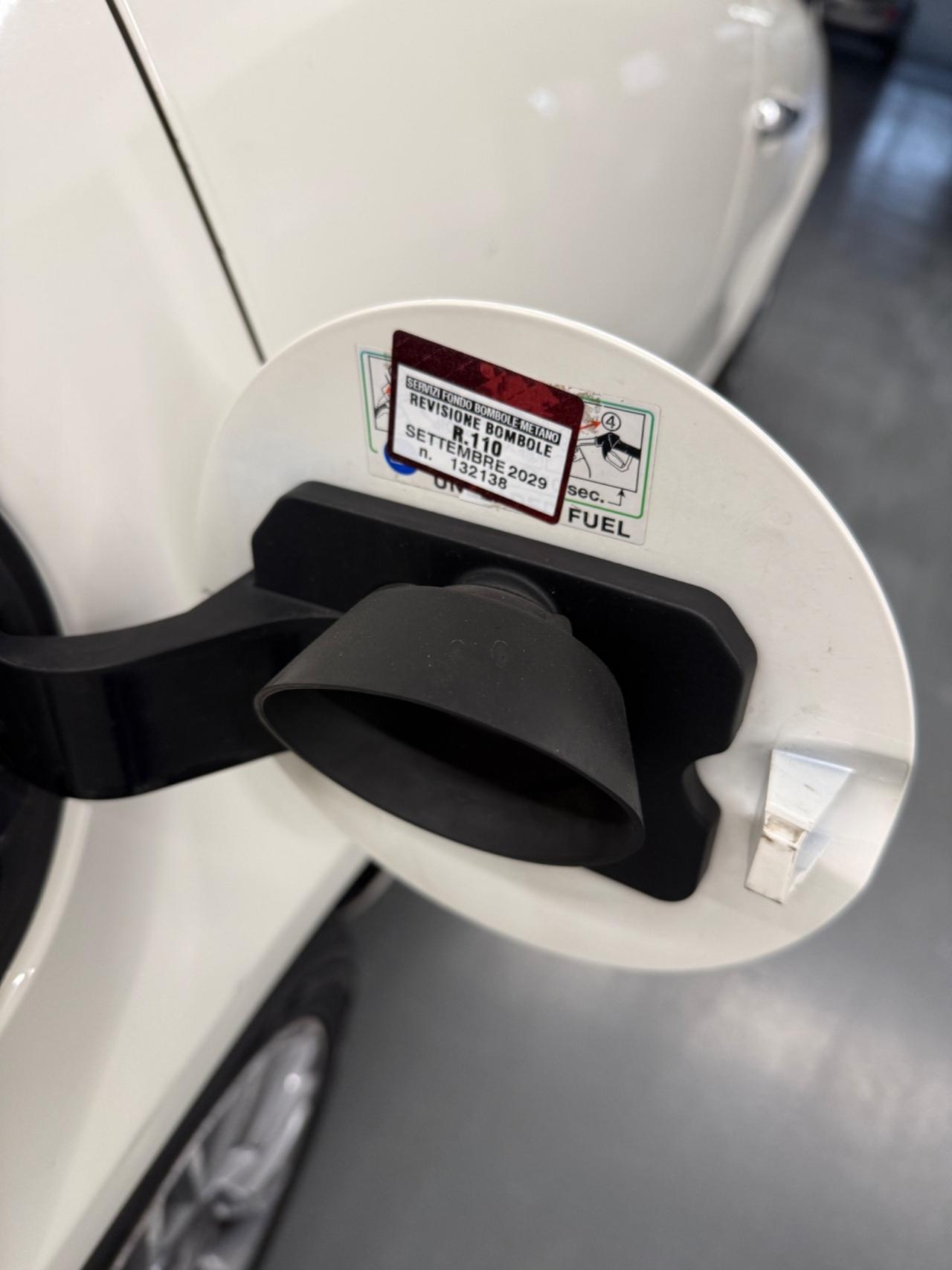 Lancia Ypsilon 0.9 TwinAir 85 CV 5 porte Metano Ecochic Gold