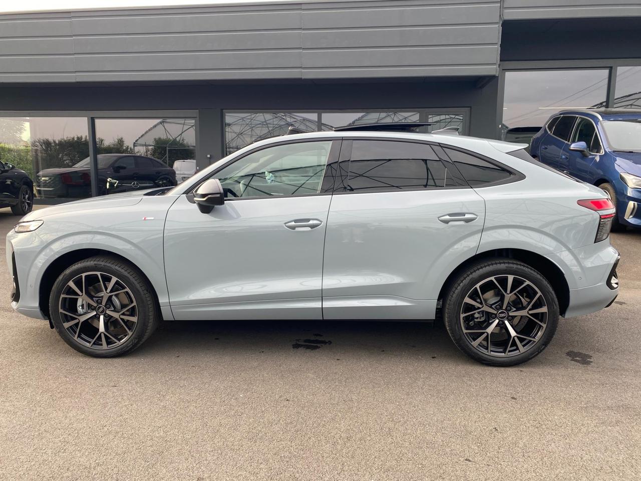 AUDI Q3 Sportback 2.0 tdi S line 150cv s-tronic, CERCHI 20, TETTO