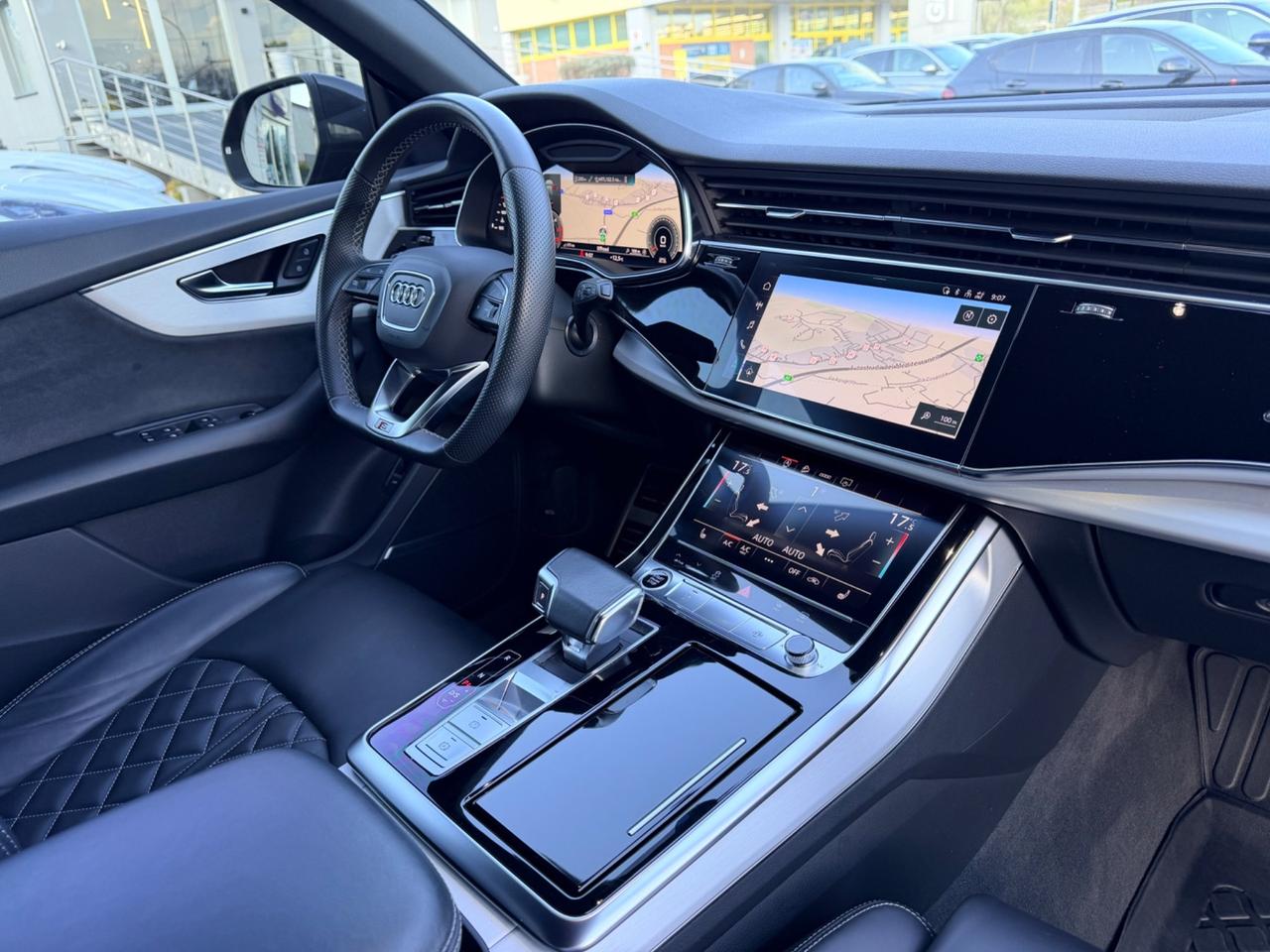 Audi Q8 50 TDI 286 CV quattro s-line plus cerchi 23