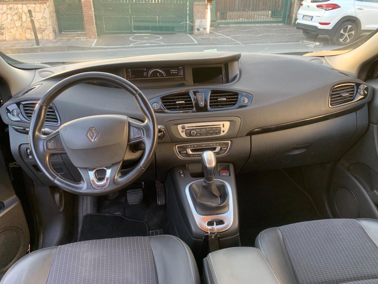 Renault scenic X-MODE