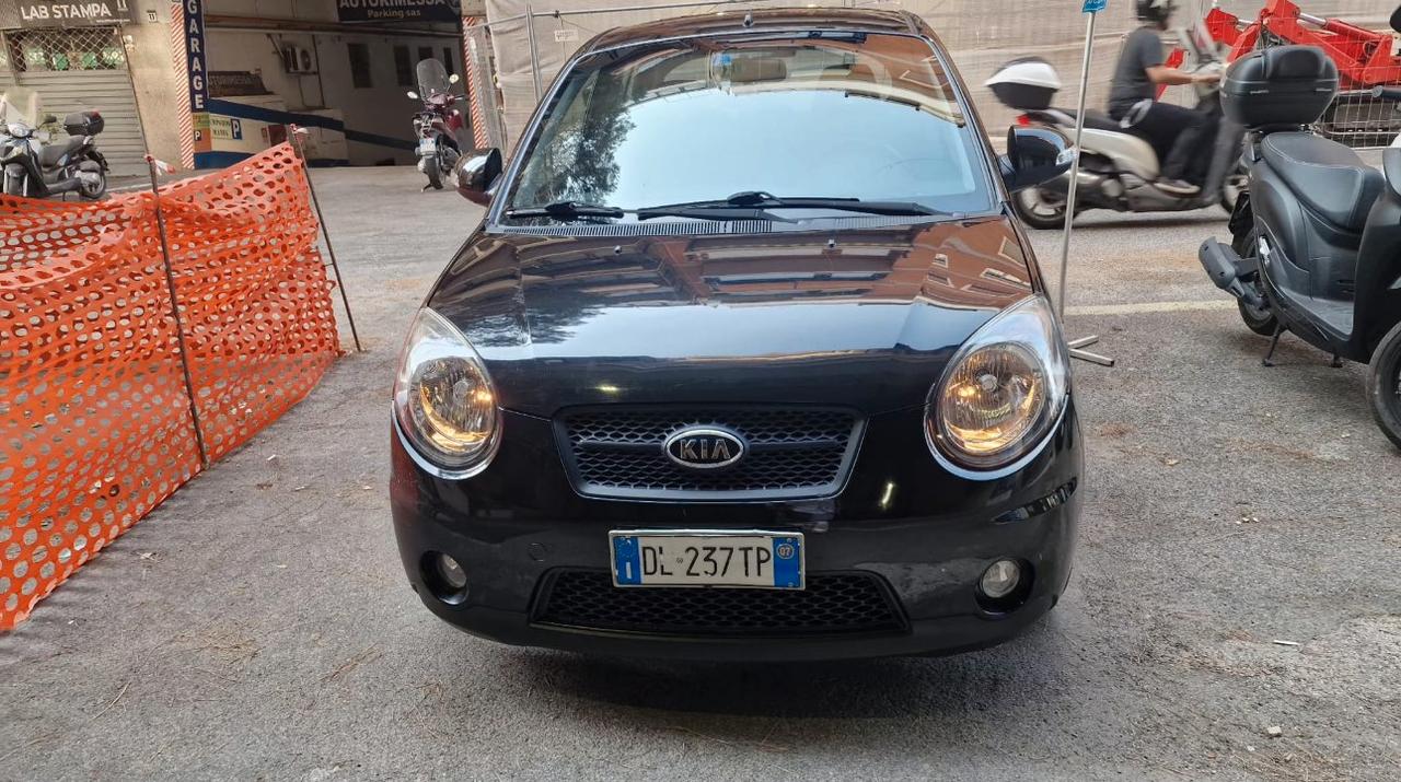 Kia Picanto 1.1 Hot