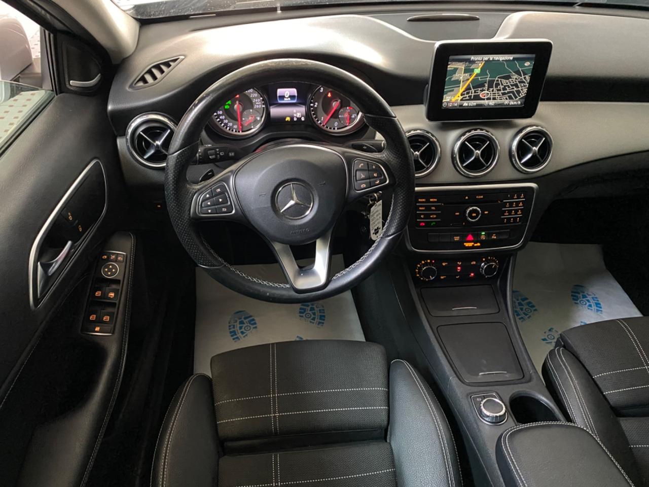 MERCEDES GLA 220d 177CV PELLE- AUTOMATICA