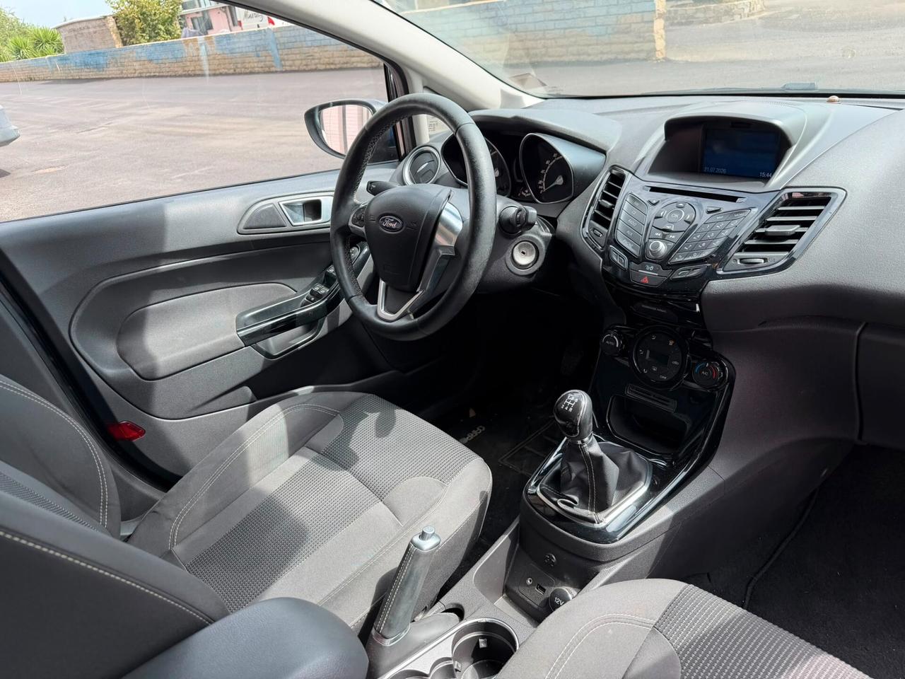 Ford Fiesta 1.5 TDCi 75CV 5 porte Business