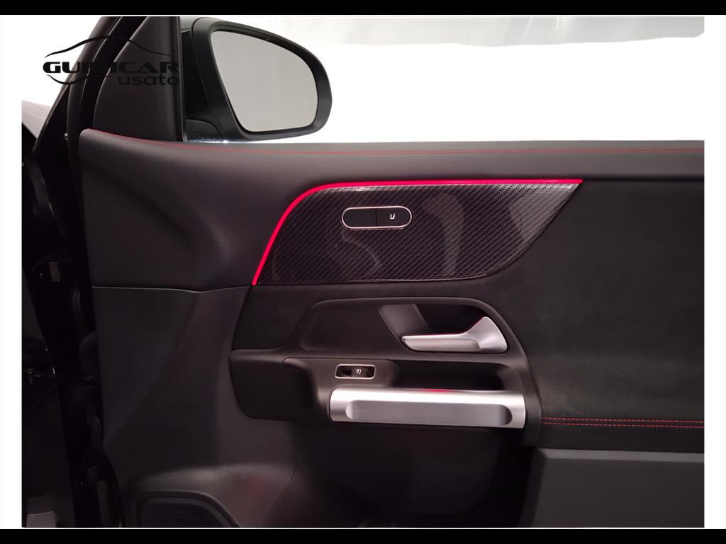 Mercedes-Benz GLB - X247 2023 - GLB 200 d AMG Line Premium auto