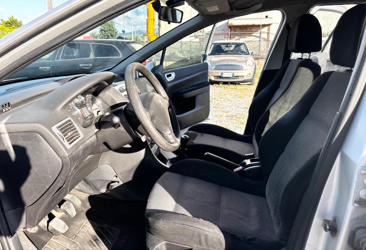 Peugeot 307 1.6 16V HDi 90CV 5p. XT
