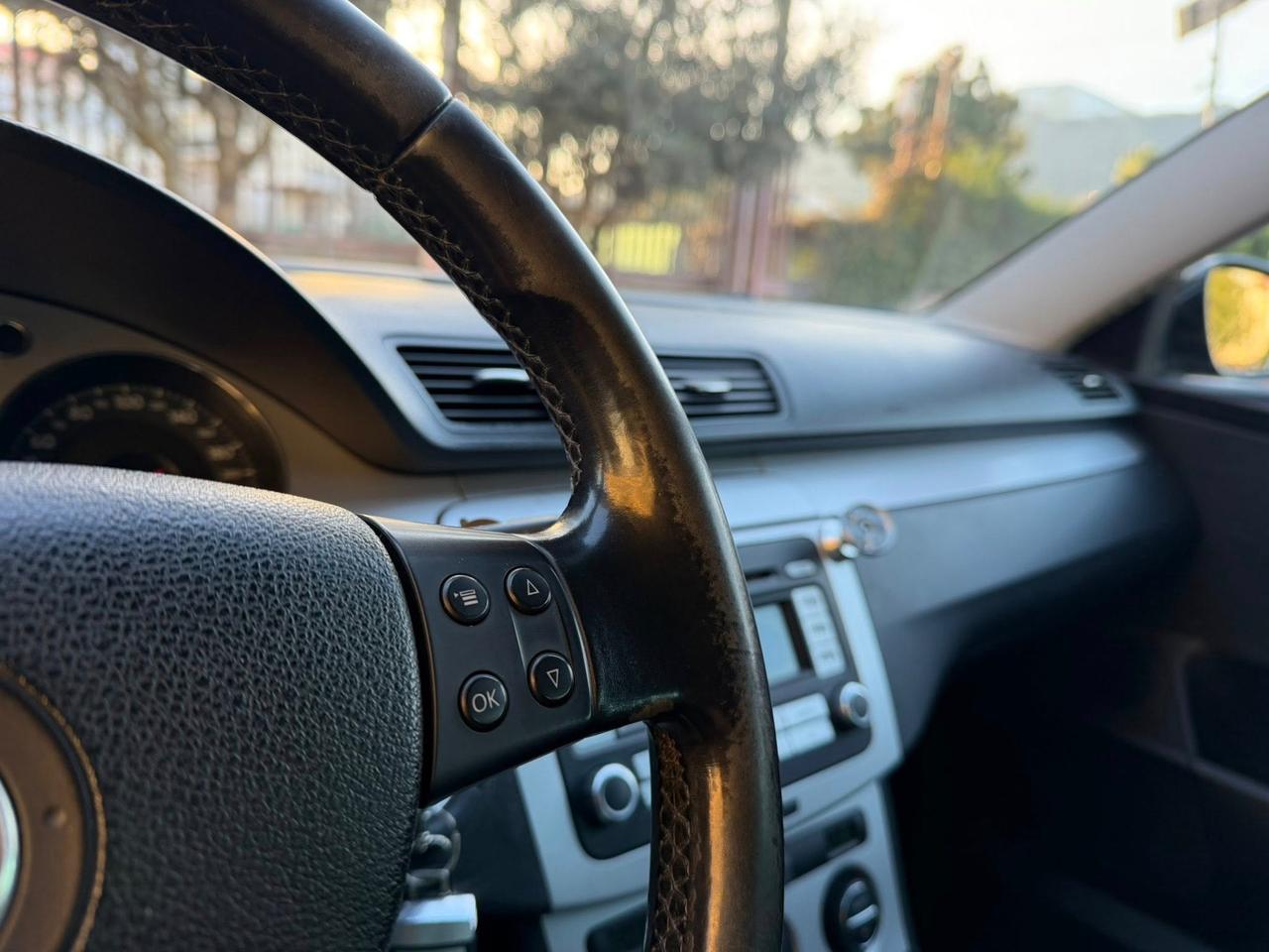 Volkswagen Passat 2.0 TDI DPF Var. Highline